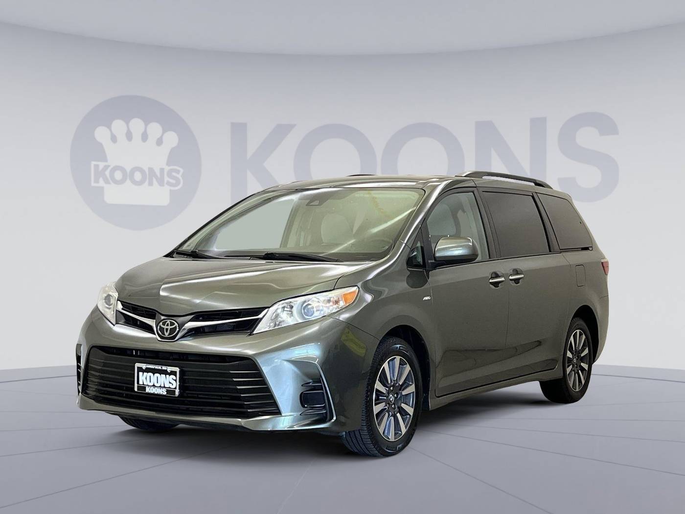 2020 Toyota Sienna LE — Minivan — 84,756 mi — Annapolis, MD