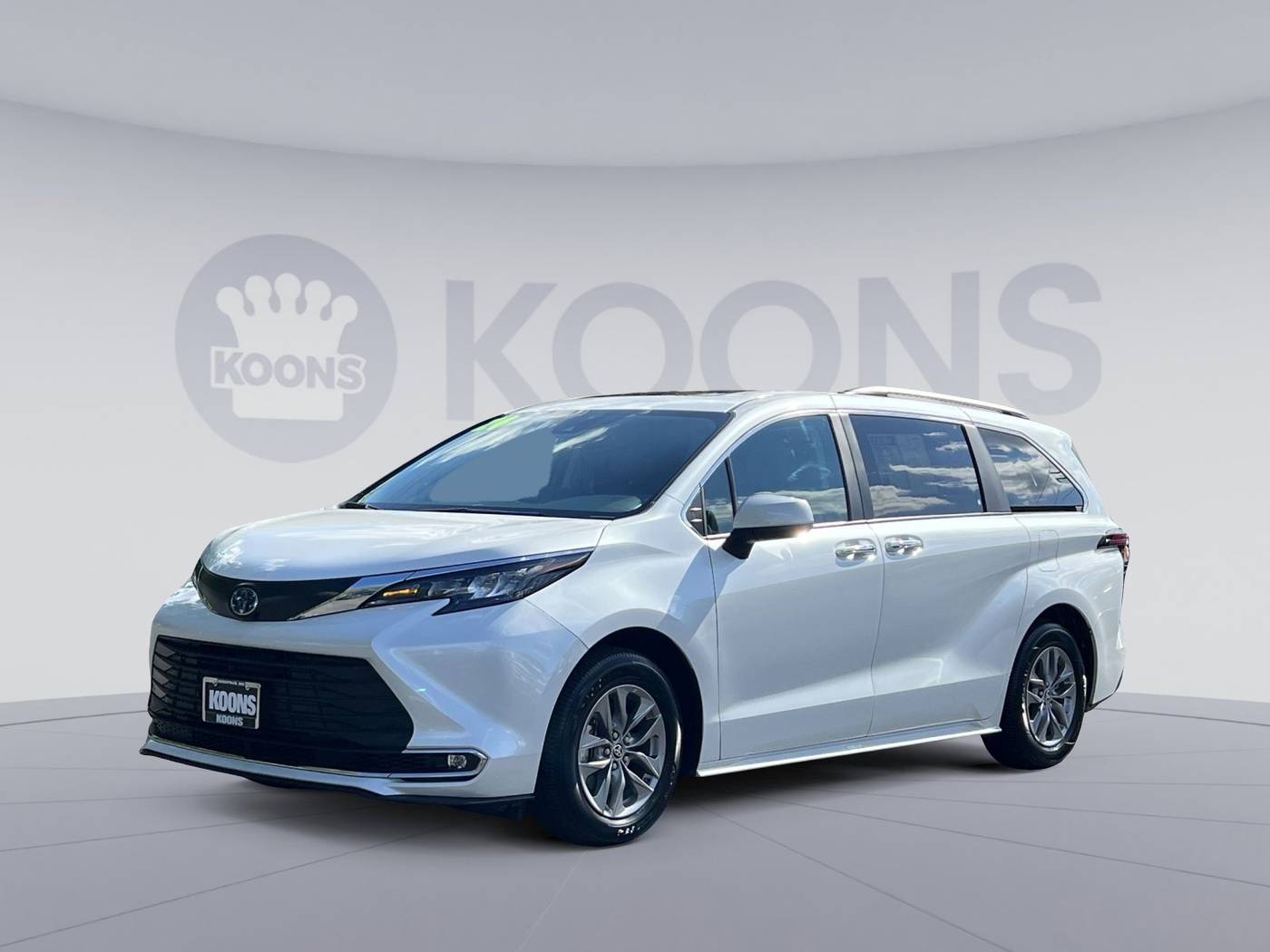 2024 Toyota Sienna XLE — Minivan — 25,118 mi — Annapolis, MD
