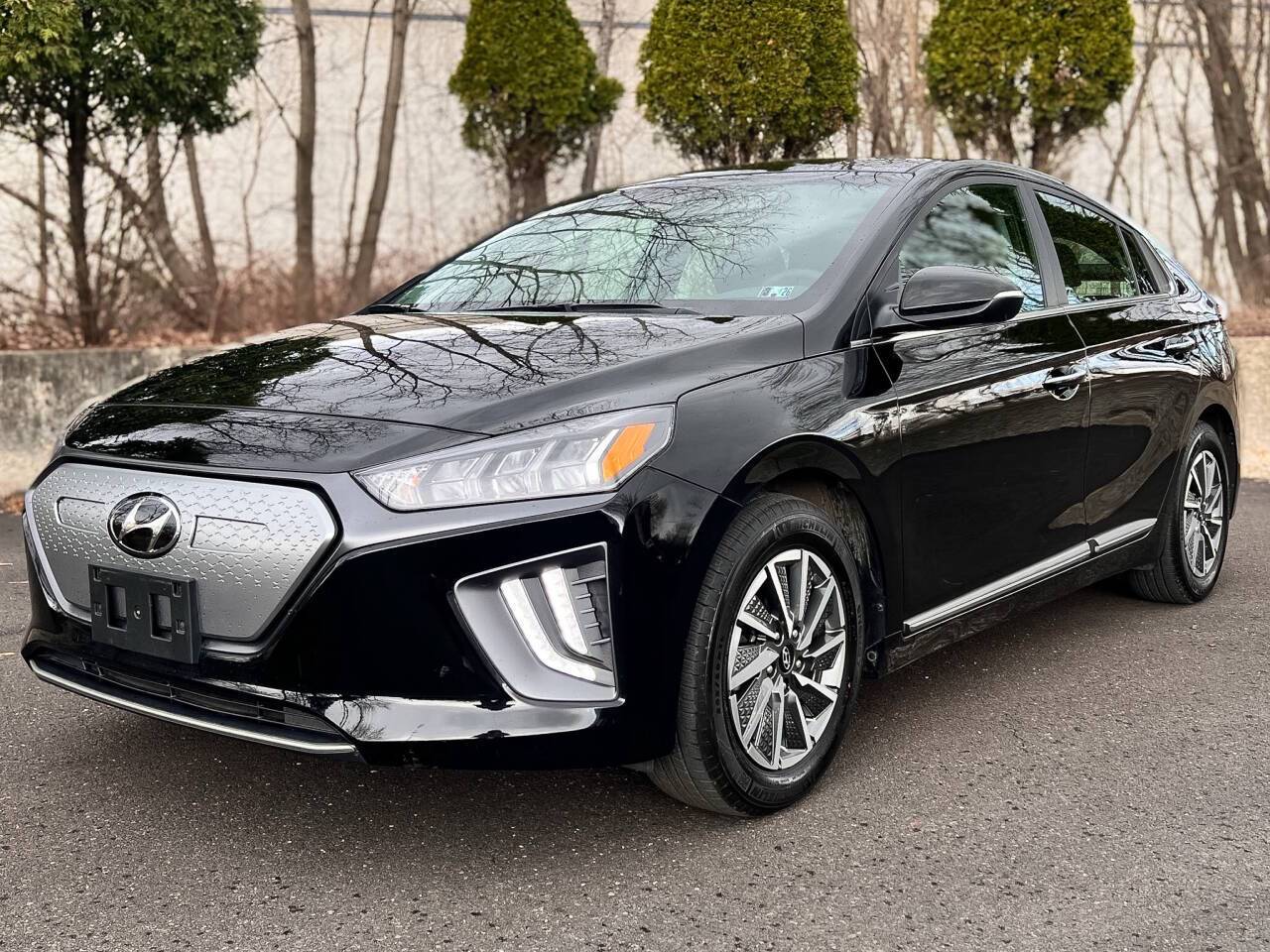 2021 Hyundai Ioniq Electric Limited — Hatchback — 32,514 mi — Levittown, PA