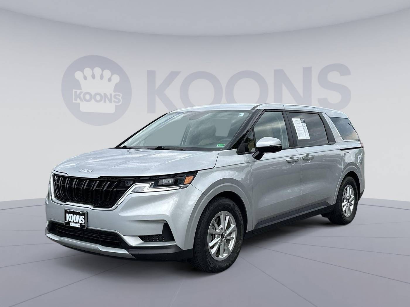 2023 Kia Carnival LXS — Minivan — 29,377 mi — Vienna, VA