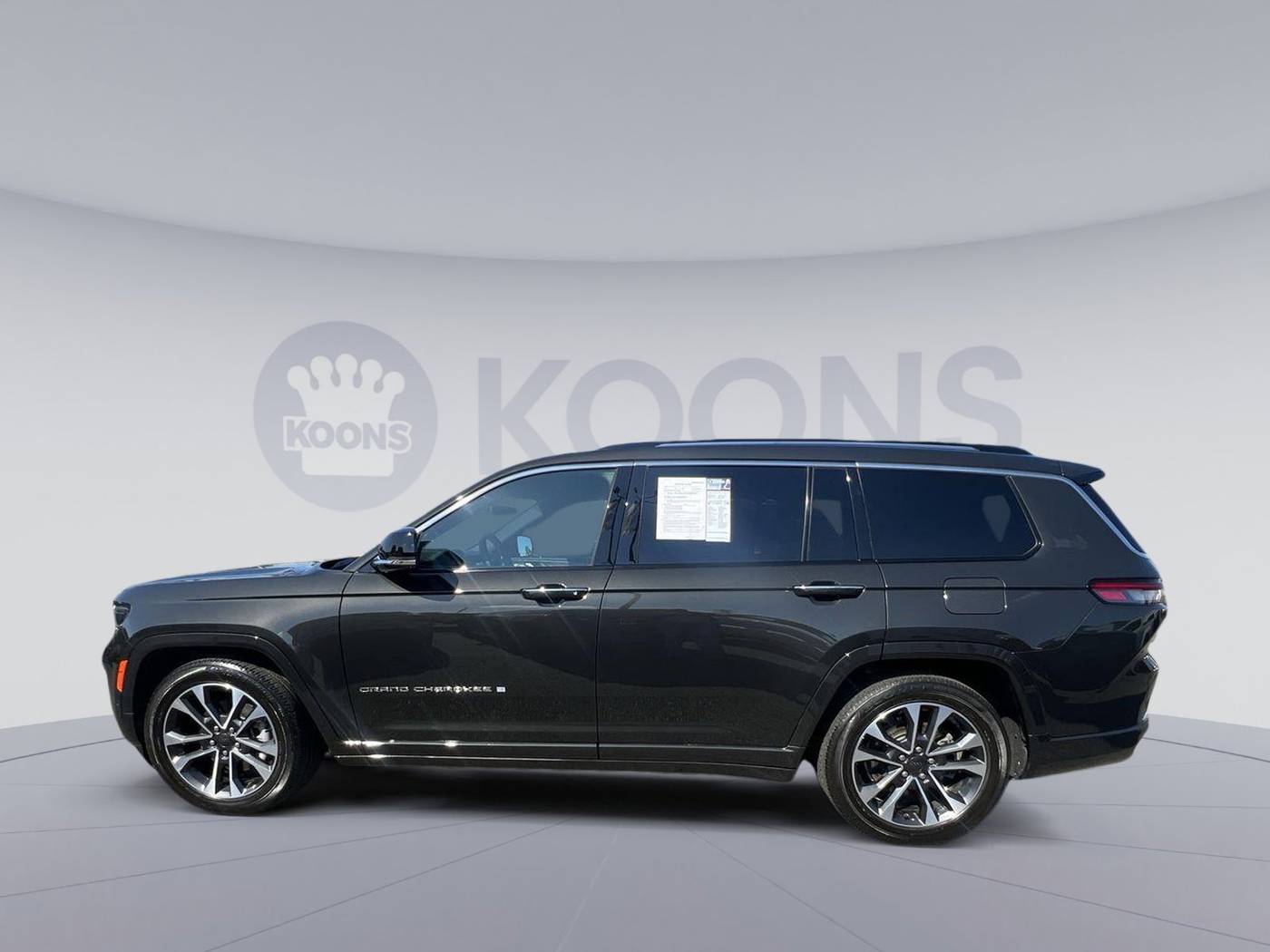 2022 Jeep Grand Cherokee Overland — SUV — 17,830 mi — Vienna, VA