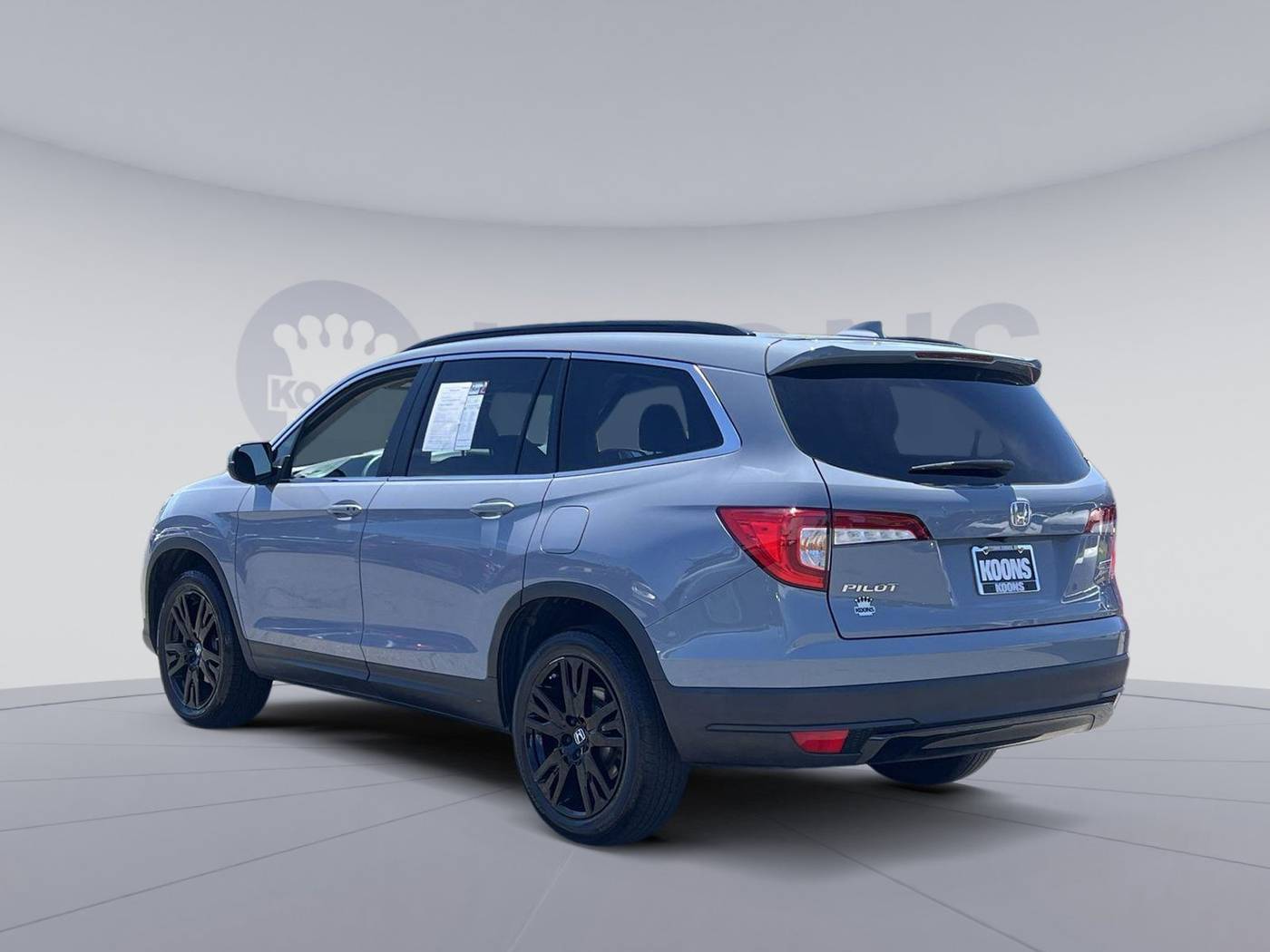 Thumbnail 3