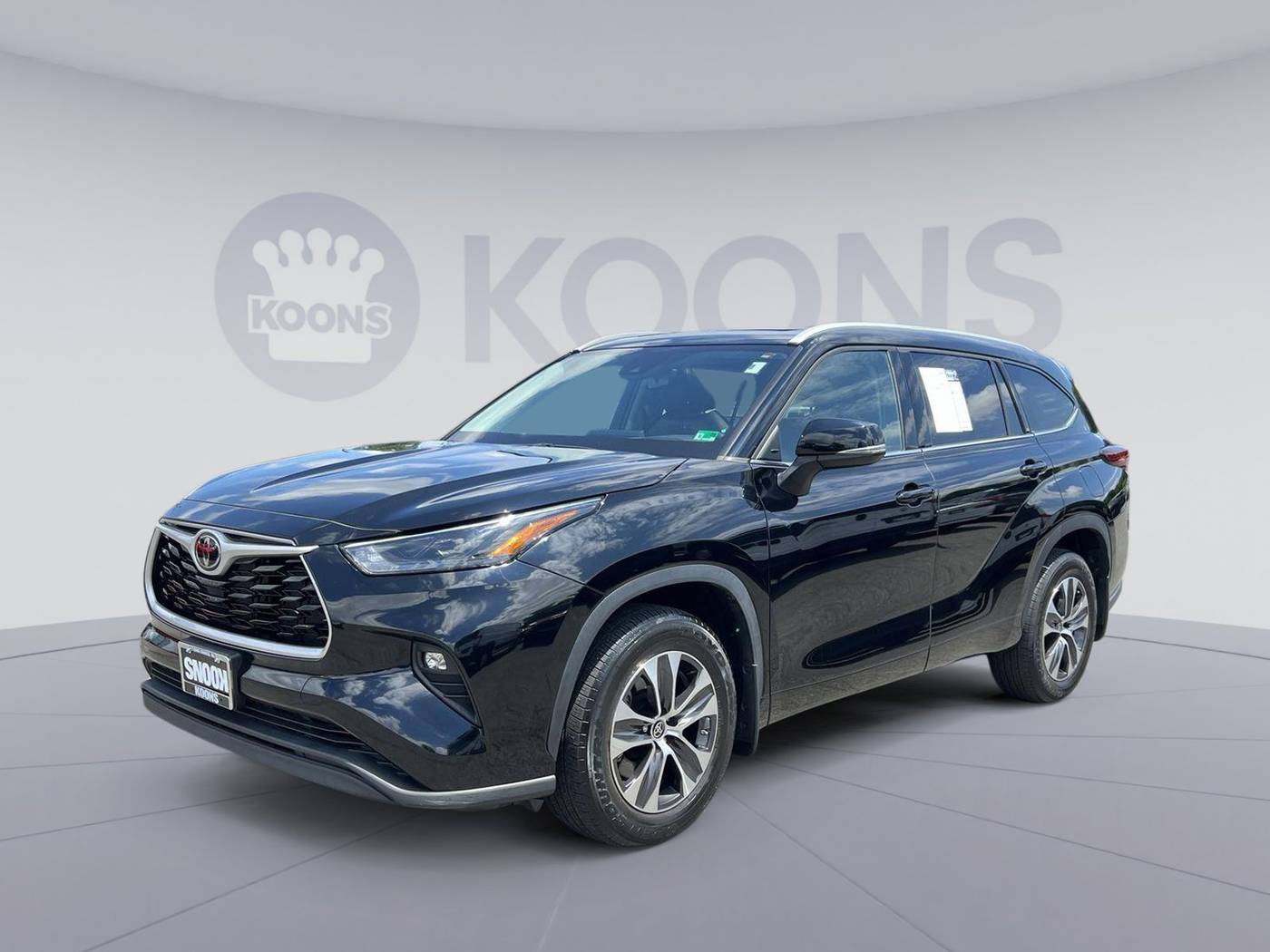 2022 Toyota Highlander XLE — SUV — 25,107 mi — Vienna, VA