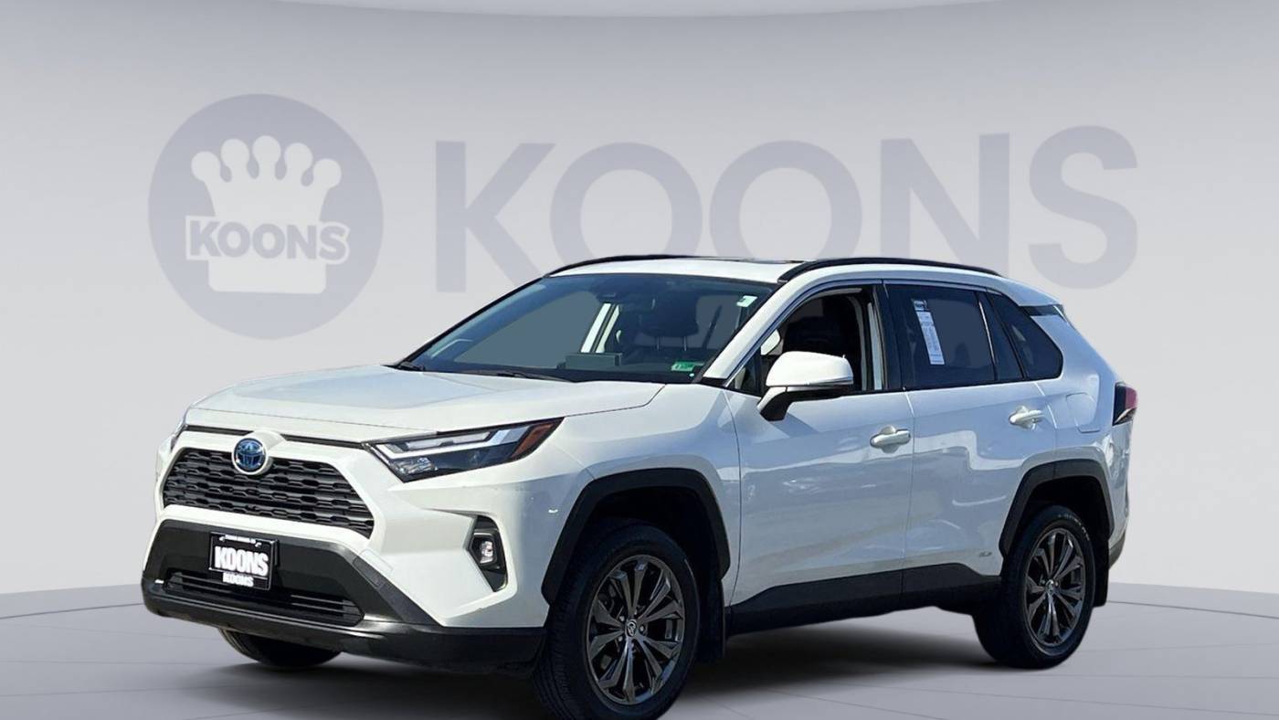 2022 Toyota RAV4 Hybrid XLE Premium — SUV — 22,090 mi — Vienna, VA