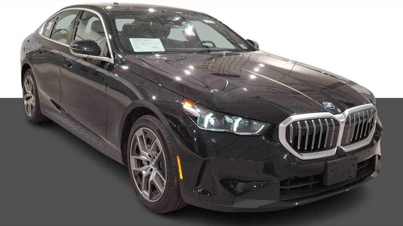2024 BMW i5 eDrive40 — Sedan — 7,008 mi — Edison, NJ