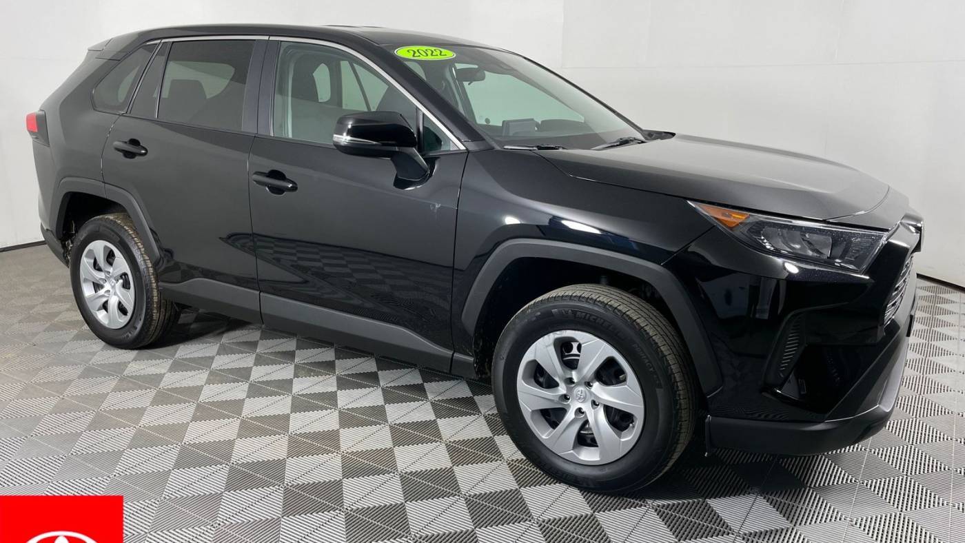 2022 Toyota RAV4 LE — SUV — 17,644 mi — North Dartmouth, MA