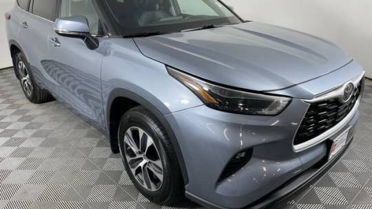 2023 Toyota Highlander XLE — SUV — 35,713 mi — North Dartmouth, MA