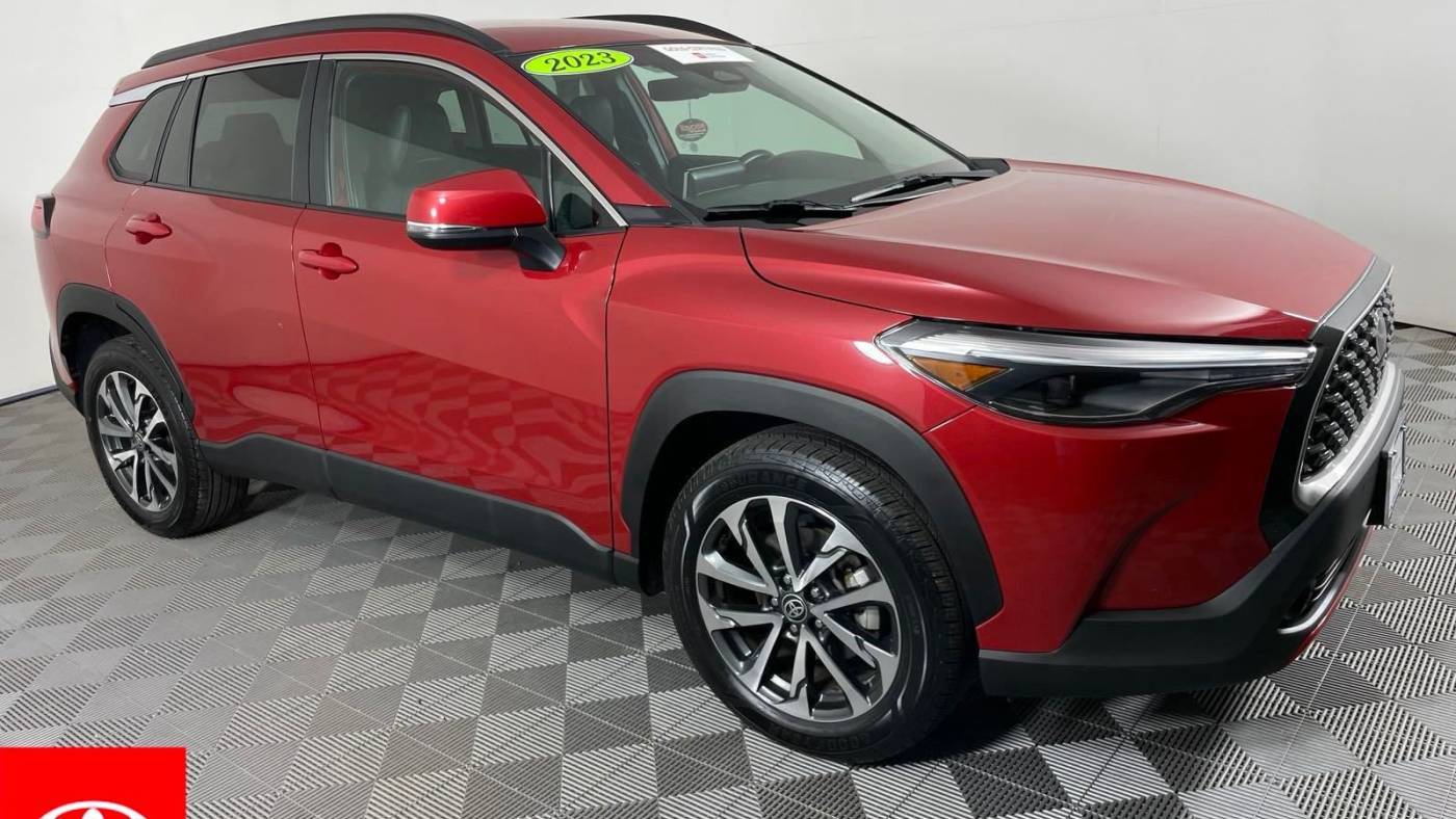 2023 Toyota Corolla Cross XLE — SUV — 24,059 mi — North Dartmouth, MA
