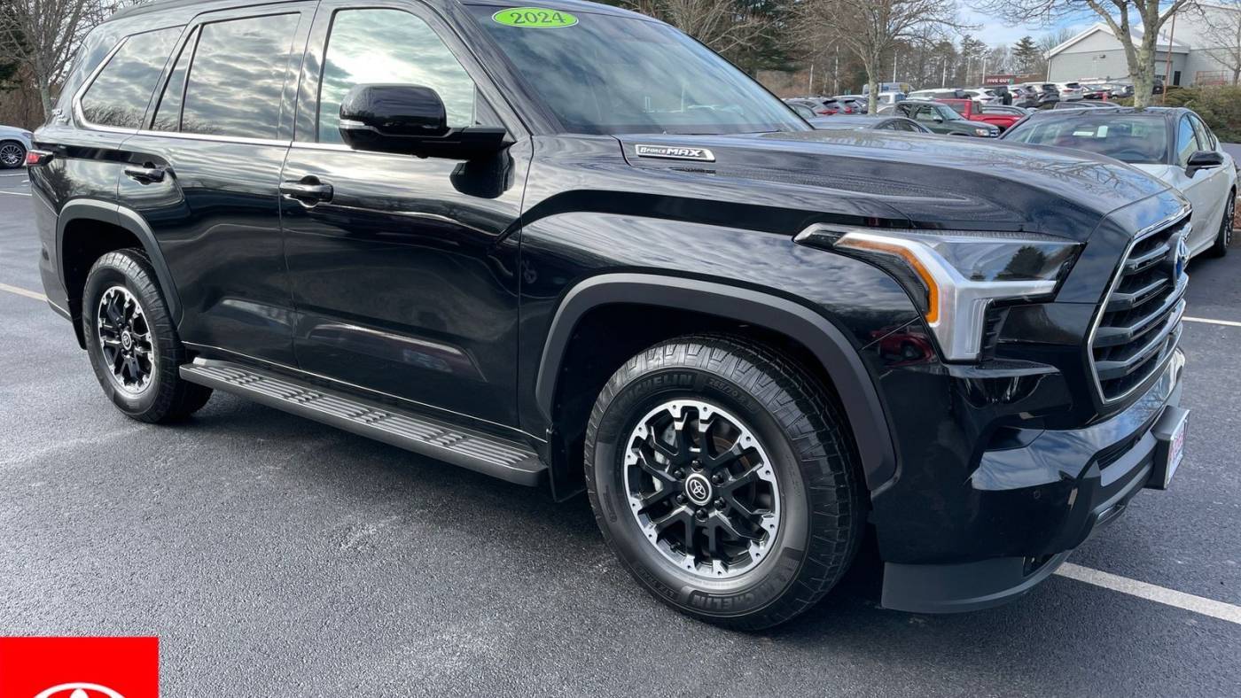 2024 Toyota Sequoia SR5 — SUV — 19,811 mi — North Dartmouth, MA