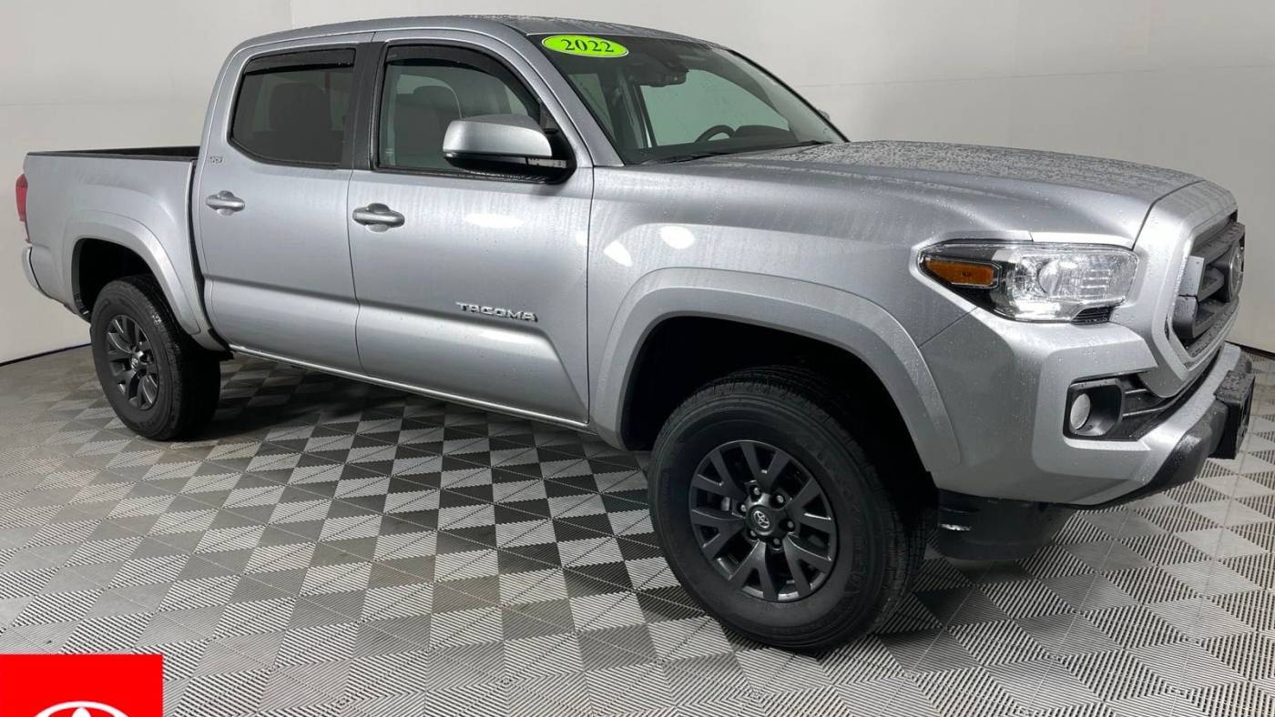 2022 Toyota Tacoma SR5 — Pickup Truck — 13,140 mi — North Dartmouth, MA