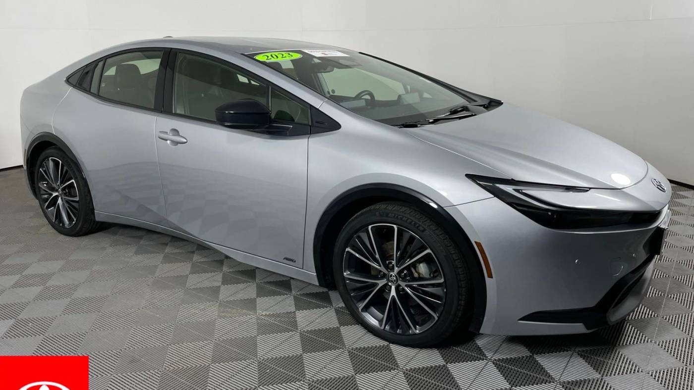 2023 Toyota Prius XLE — Hatchback — 18,781 mi — North Dartmouth, MA