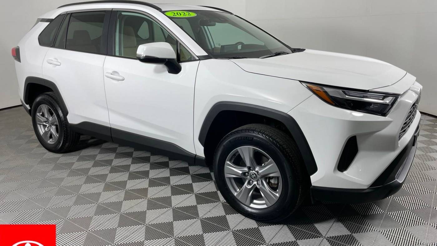 2022 Toyota RAV4 XLE — SUV — 7,191 mi — North Dartmouth, MA