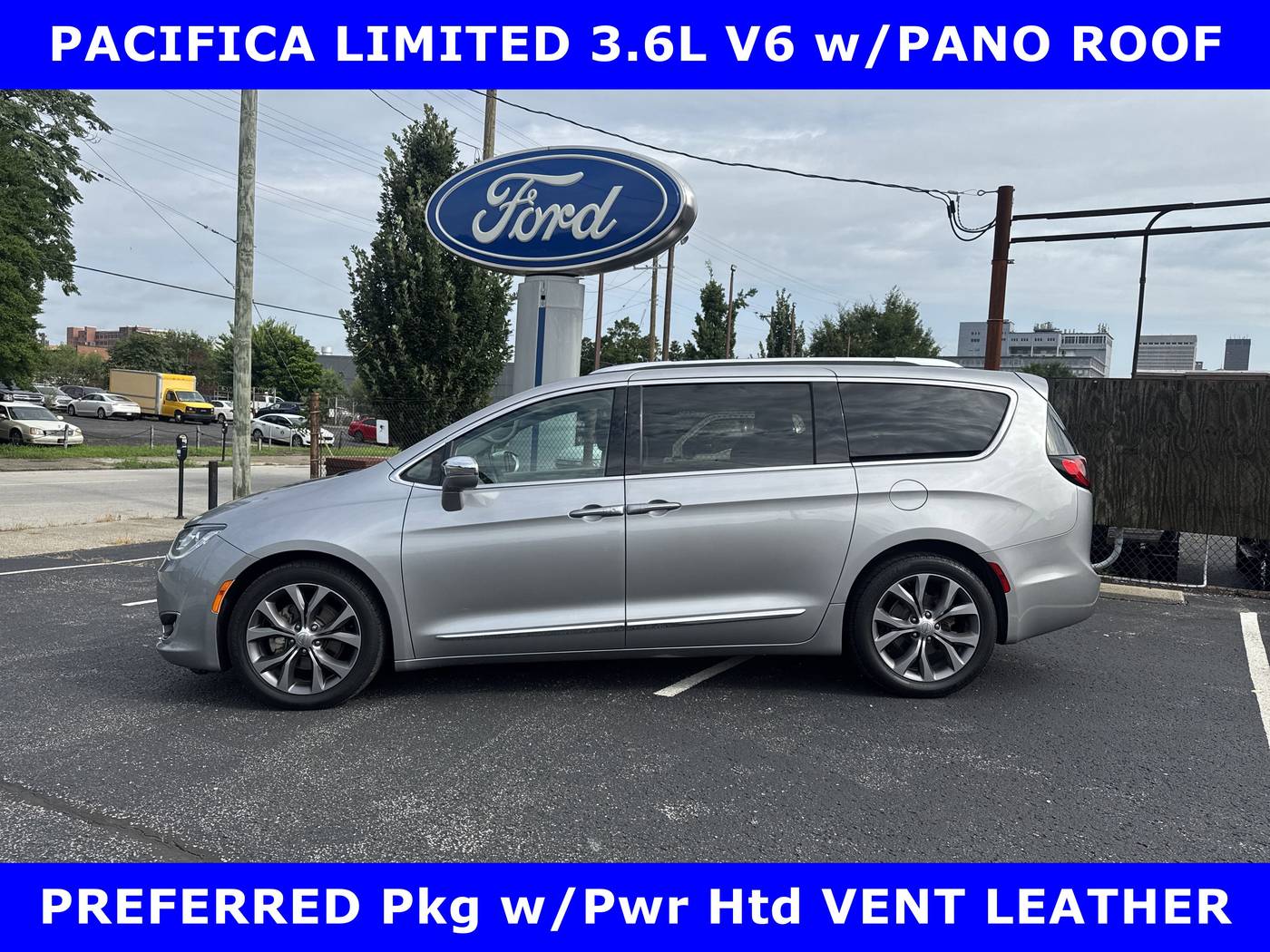 2017 Chrysler Pacifica Limited — Minivan — 149,550 mi — Louisville, KY