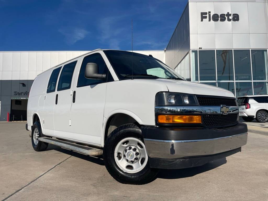 2024 Chevrolet Express Cargo Van Base — Cargo Van — 17,770 mi — Edinburg, TX