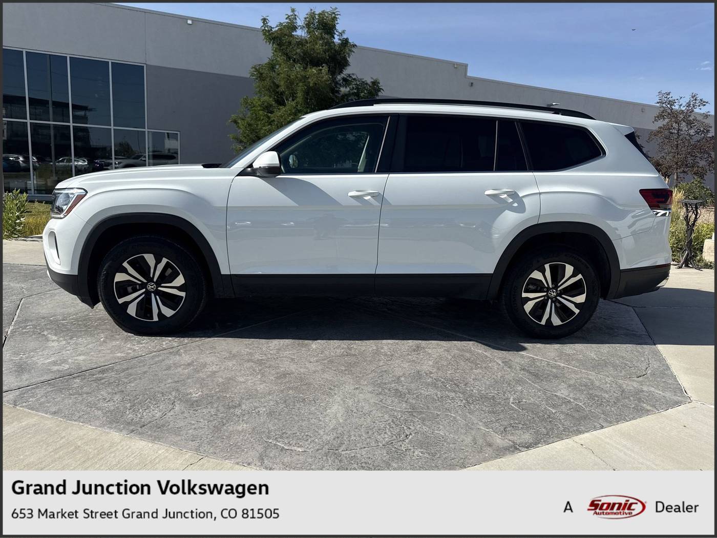 2024 Volkswagen Atlas SE — SUV — 15 mi — Grand Junction, CO