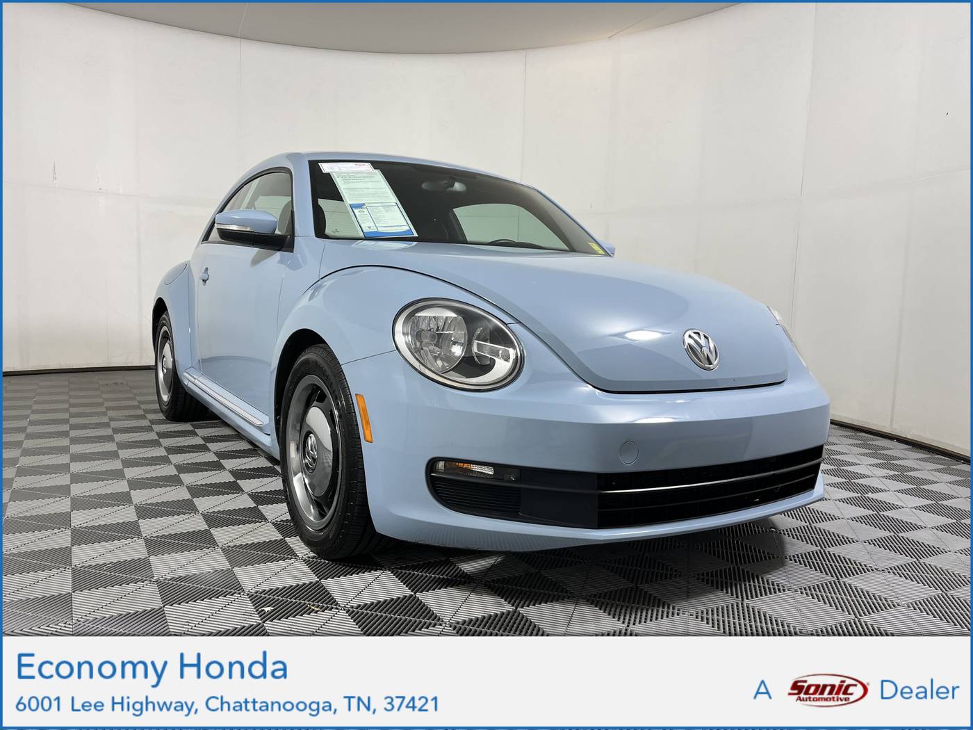 2012 Volkswagen Beetle 2.5 — Hatchback — 131,392 mi — Chattanooga, TN