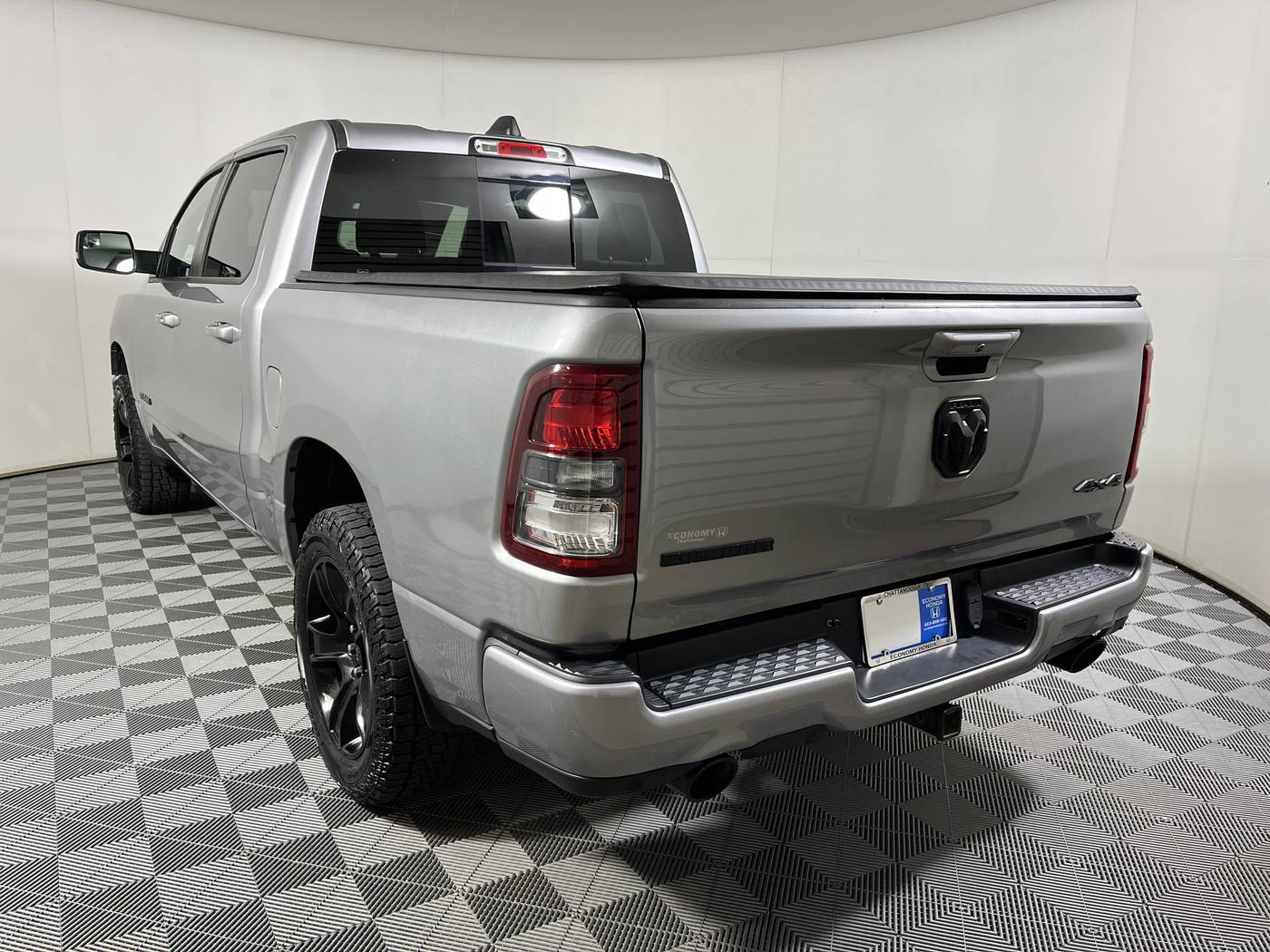 Thumbnail 5