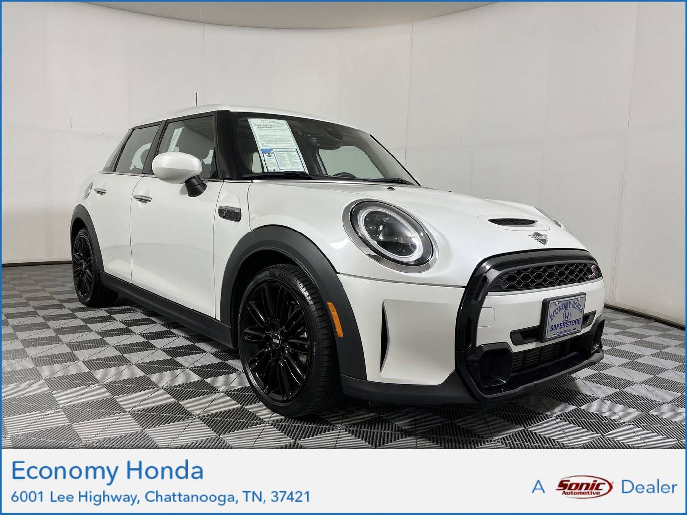 2024 MINI Hardtop Cooper S — Hatchback — 39,963 mi — Chattanooga, TN
