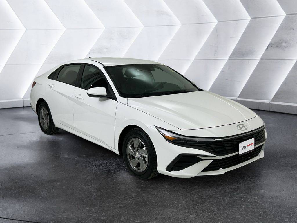 2025 Hyundai Elantra SE — Sedan — 1,676 mi — El Paso, TX