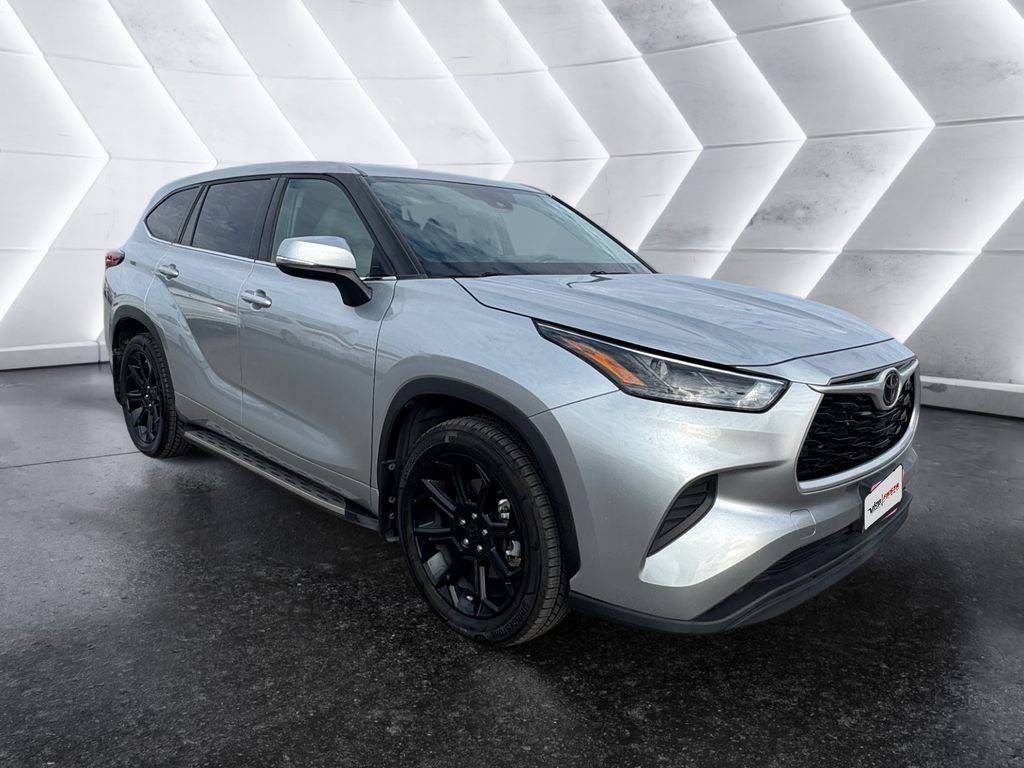 2022 Toyota Highlander L — SUV — 32,207 mi — El Paso, TX