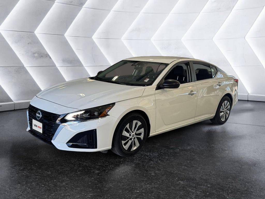 2025 Nissan Altima S — Sedan — 3,984 mi — El Paso, TX