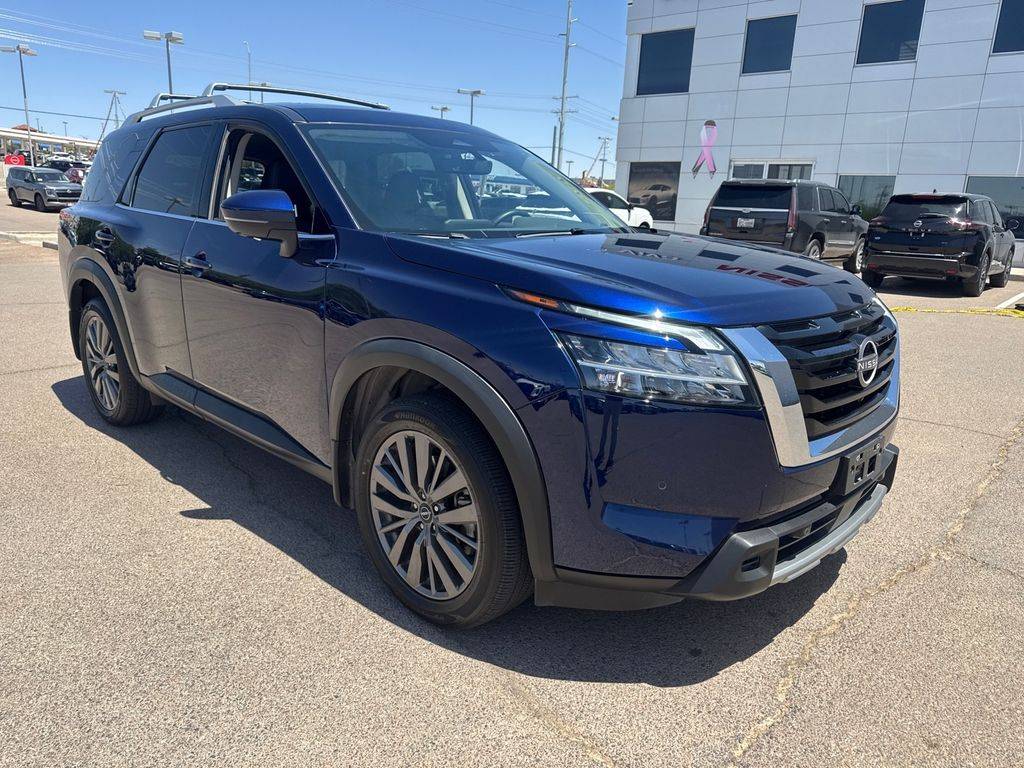 2024 Nissan Pathfinder SL — SUV — 8,623 mi — El Paso, TX