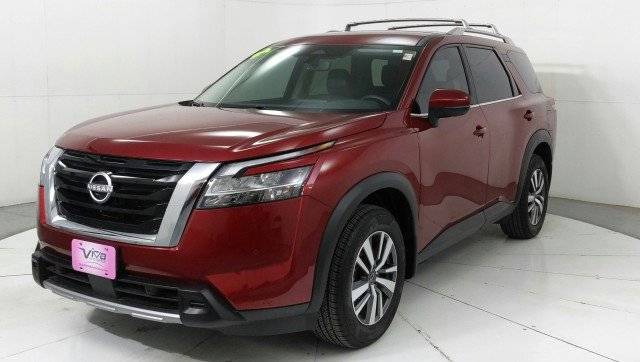 2024 Nissan Pathfinder SL — SUV — 131 mi — El Paso, TX