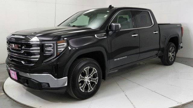2024 GMC Sierra 1500 SLT — Pickup Truck — 37,476 mi — El Paso, TX