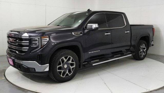 2022 GMC Sierra 1500 SLT — Pickup Truck — 43,824 mi — El Paso, TX