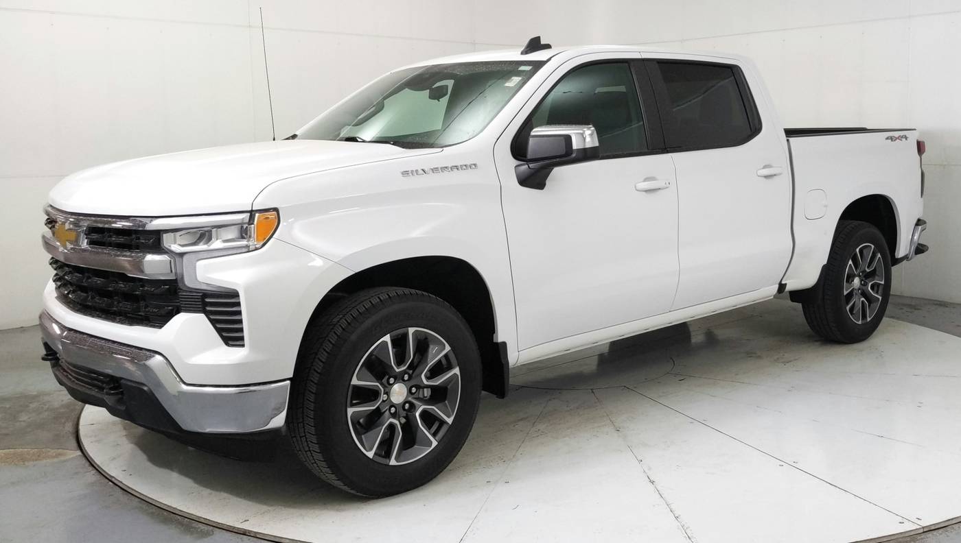 2022 Chevrolet Silverado 1500 LT — Pickup Truck — 32,300 mi — El Paso, TX