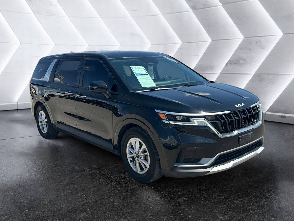 2022 Kia Carnival LXS — Minivan — 112,000 mi — El Paso, TX