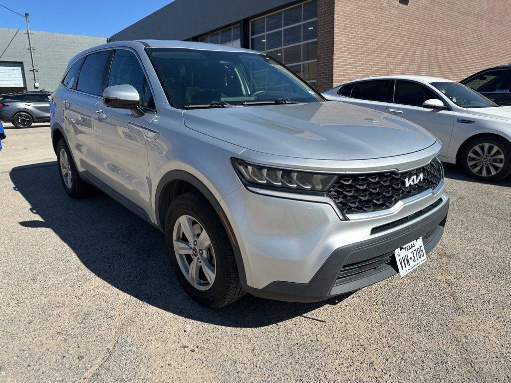 2022 Kia Sorento LX — SUV — 57,085 mi — El Paso, TX