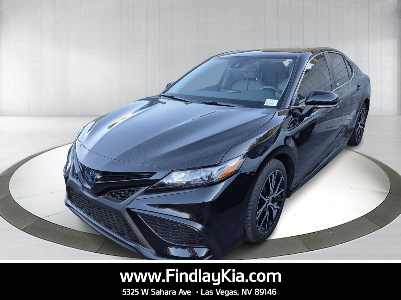 2022 Toyota Camry Hybrid SE — Sedan — 21,000 mi — Las Vegas, NV
