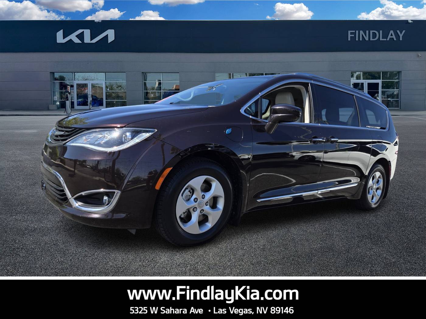 2018 Chrysler Pacifica Hybrid Touring L — Minivan — 88,158 mi — Las Vegas, NV