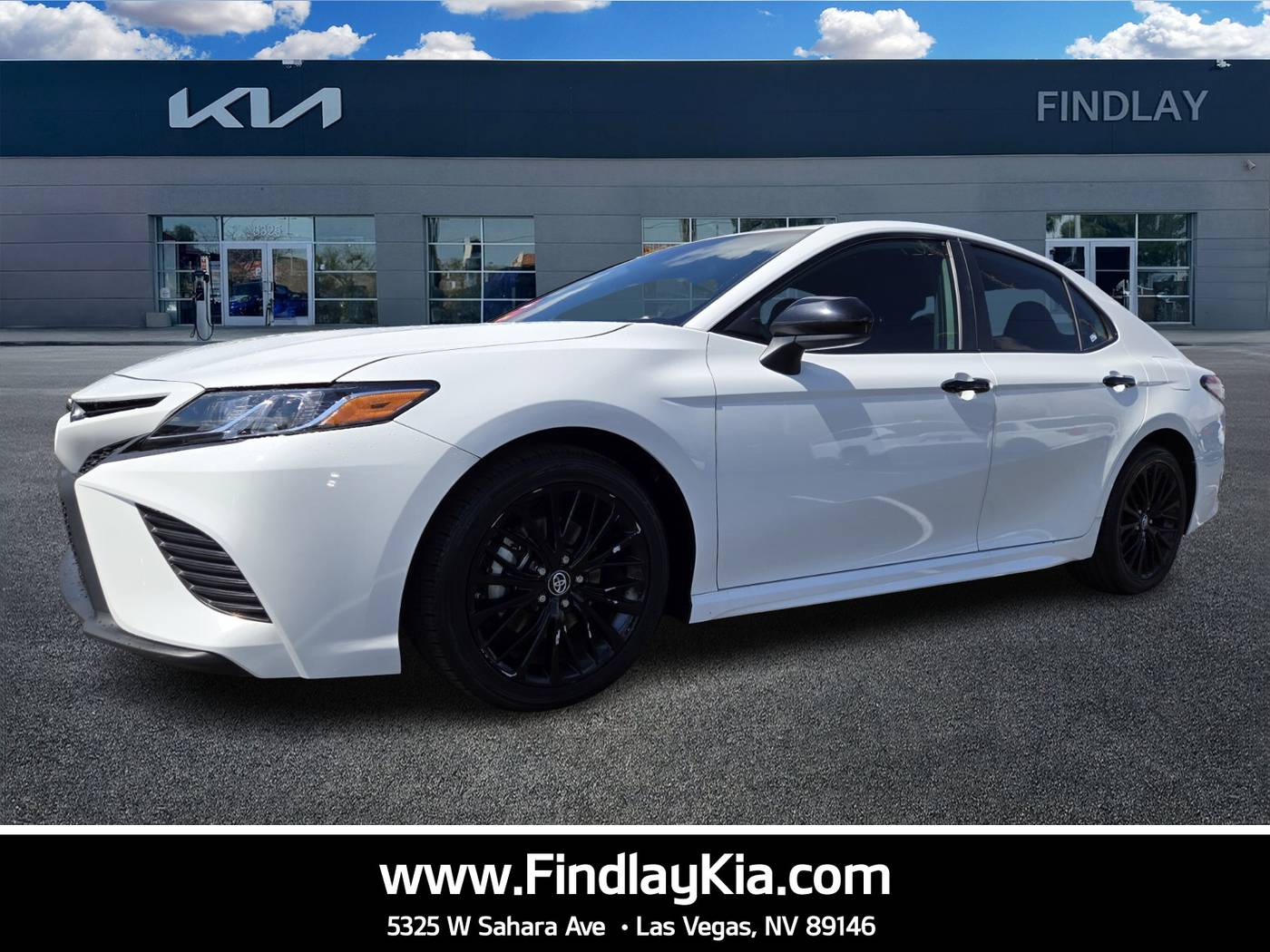 2019 Toyota Camry SE — Sedan — 52,624 mi — Las Vegas, NV