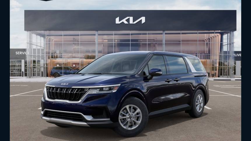 2024 Kia Carnival LXS — Minivan — 13,991 mi — Knoxville, TN