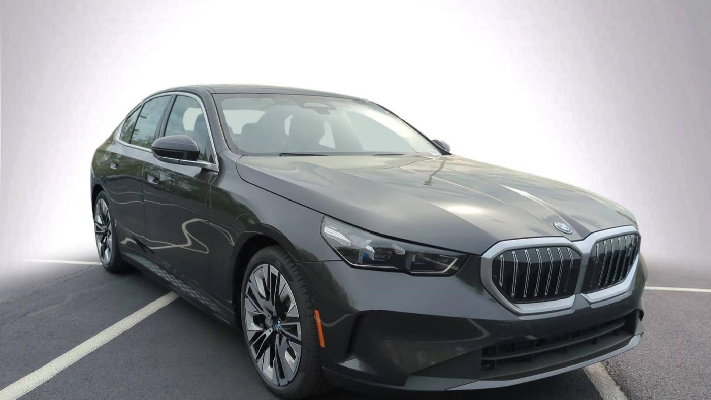 2024 BMW i5 eDrive40 — Sedan — 11,909 mi — Durham, NC