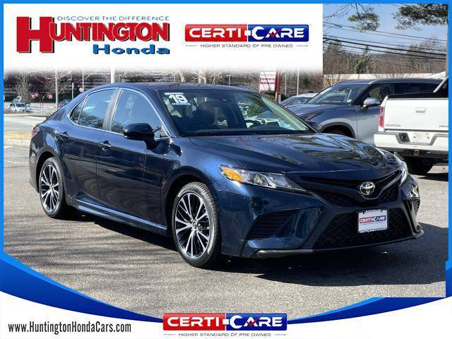 2019 Toyota Camry SE — Sedan — 57,512 mi — Huntington, NY