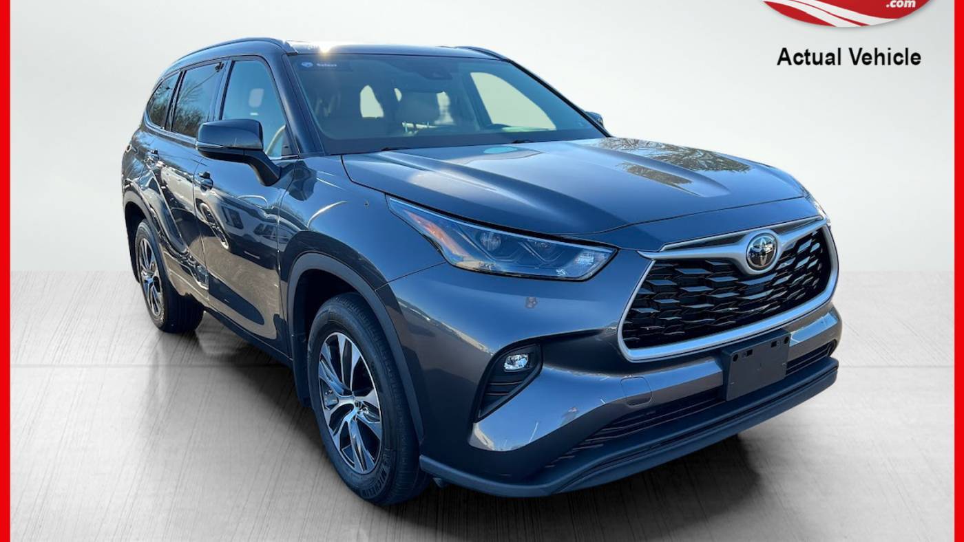 2022 Toyota Highlander XLE — SUV — 40,227 mi — Chambersburg, PA