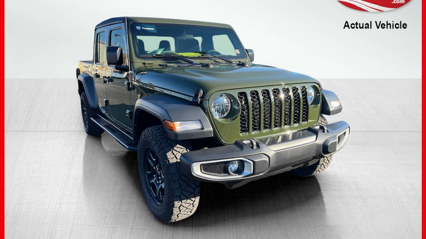 2023 Jeep Gladiator Sport — Pickup Truck — 7,354 mi — Chambersburg, PA