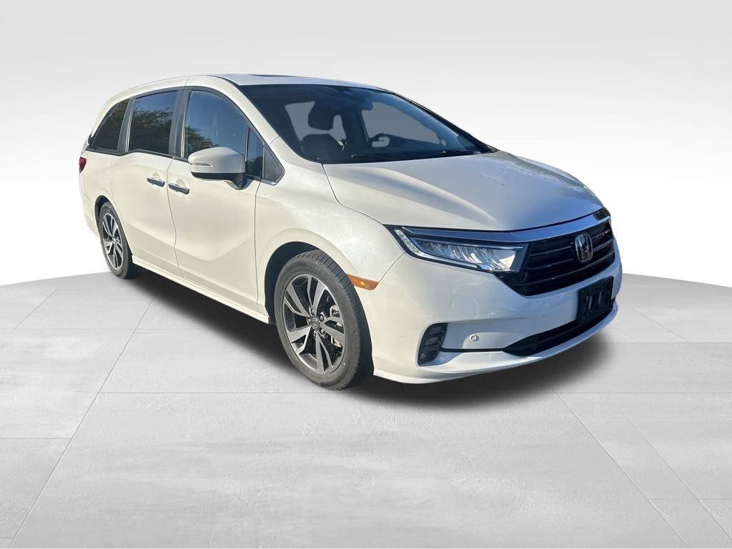 2022 Honda Odyssey Touring — Minivan — 75,489 mi — Chambersburg, PA