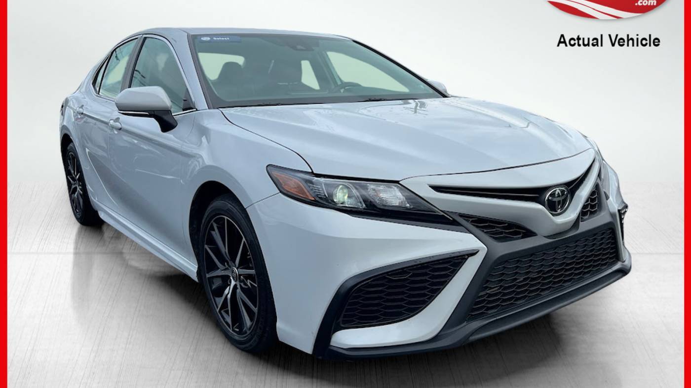 2022 Toyota Camry SE — Sedan — 61,632 mi — Chambersburg, PA