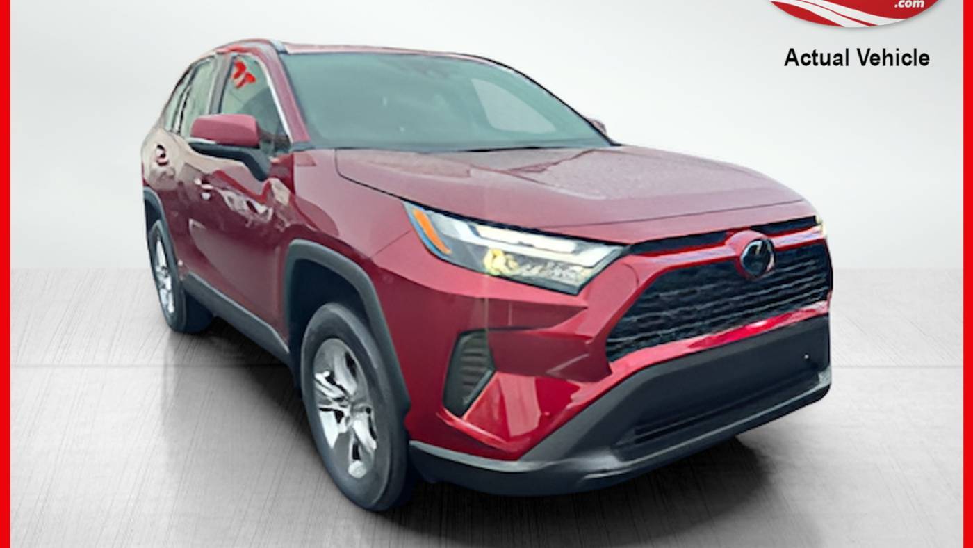 2025 Toyota RAV4 Hybrid XLE — SUV — 19 mi — Chambersburg, PA