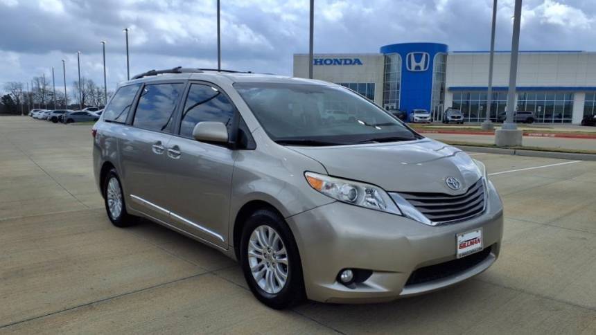 2016 Toyota Sienna XLE Premium — Minivan — 96,535 mi — Rosenberg, TX