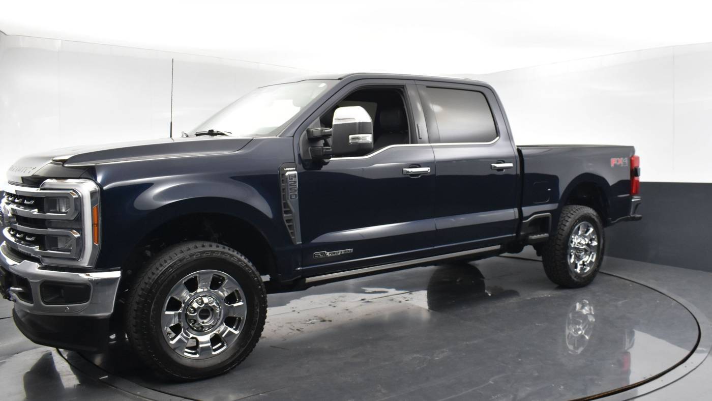 2023 Ford Super Duty F-250 LARIAT — Pickup Truck — 17,231 mi — Ft. Worth, TX