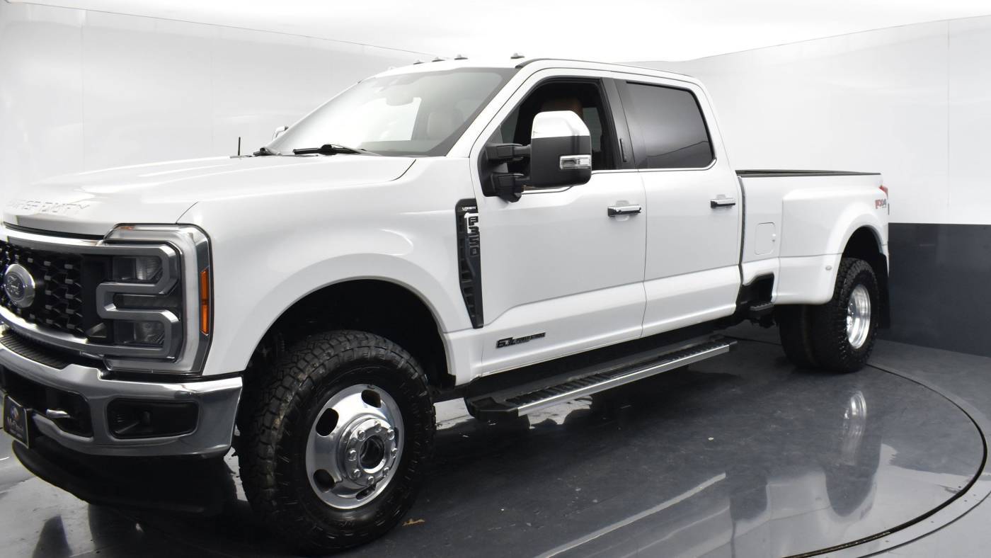 2023 Ford Super Duty F-350 LARIAT — Pickup Truck — 84,262 mi — Ft. Worth, TX