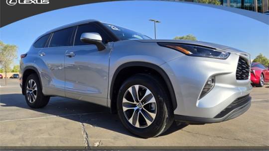 2023 Toyota Highlander XLE — SUV — 21,951 mi — Henderson, NV