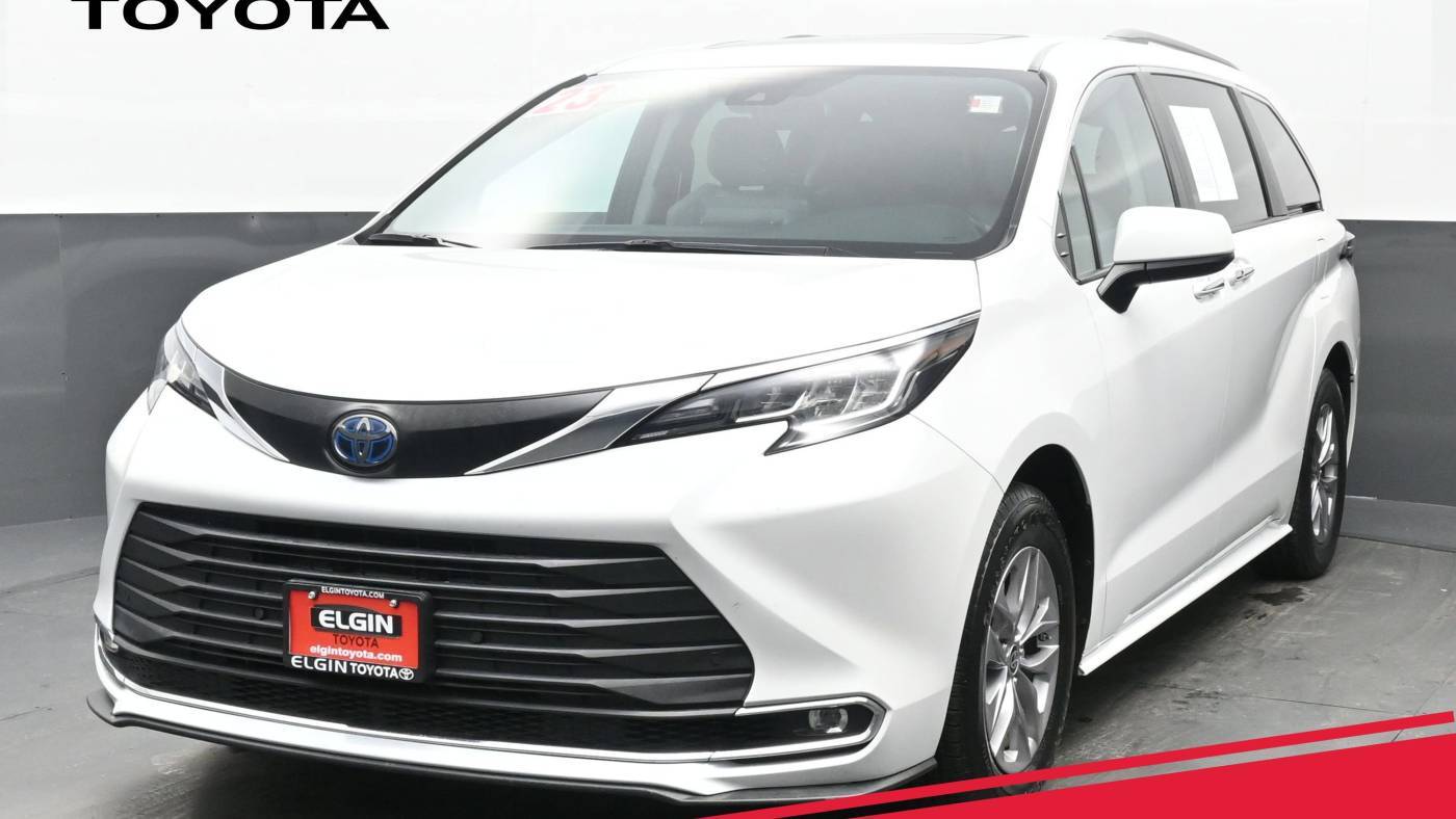 2023 Toyota Sienna XLE — Minivan — 52,384 mi — Streamwood, IL