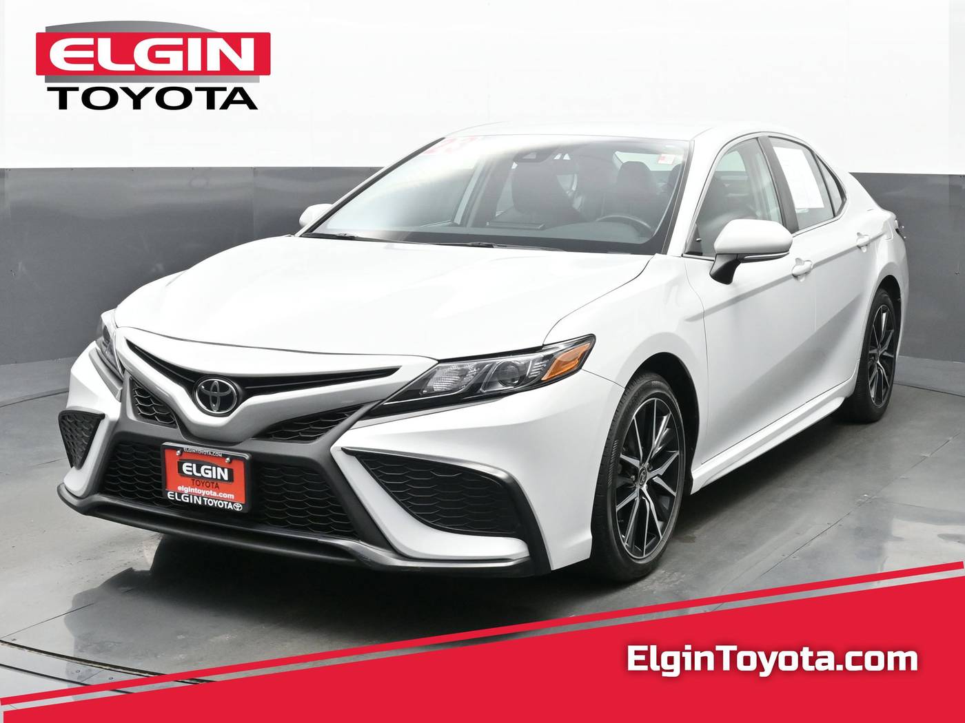 2023 Toyota Camry SE — Sedan — 48,619 mi — Streamwood, IL