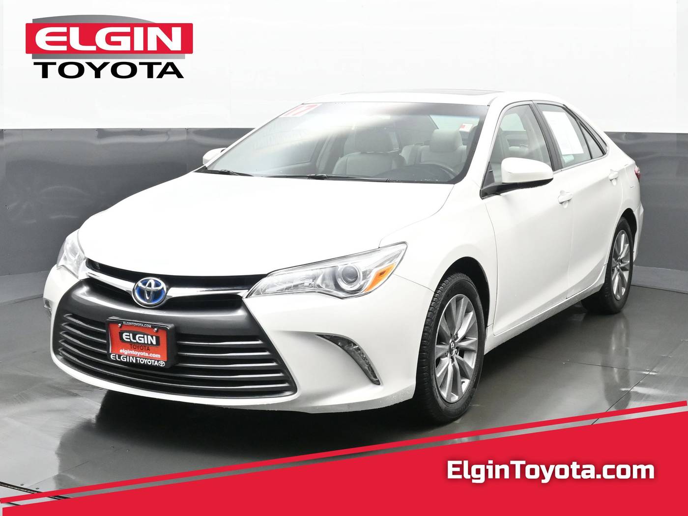 2017 Toyota Camry Hybrid XLE — Sedan — 139,270 mi — Streamwood, IL